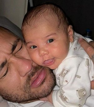 Neymar mostra momento fofo ao lado da filha Mavie