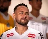 Neymar Jr. posta Bíblia do Batman e causa controvérsia na web: veja