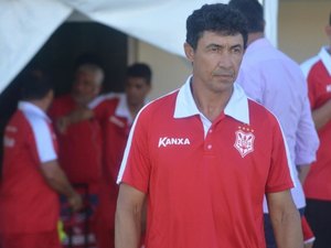 Betinho não é mais técnico do Sergipe