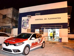 Homem é preso com 12kg de maconha e vira suspeito de tráfico