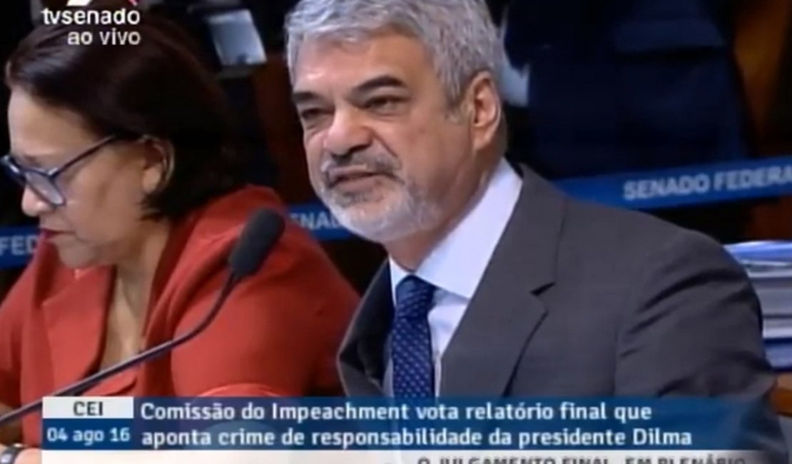 Comissão abre sessão para votar relatório final que aponta crime da presidente Dilma