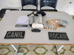 Jovem é presa com revólver e drogas no Centro de Arapiraca