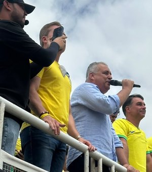 “Jair Bolsonaro está sequestrado e Eduardo exilado”, diz Alfredo Gaspar em Arapiraca