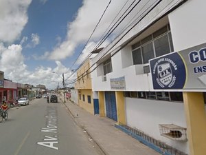 Moto colide em muro no Benedito Bentes I