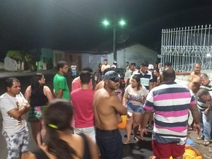 Jovem é socorrido com ferimentos após cair de moto em Anadia