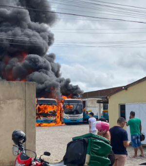 Incêndio em garagem de empresa de ônibus será investigado pela Polícia Civil
