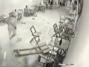 Atentado em bar no Centro pode ter motivação ligada ao tráfico de drogas, diz delegada