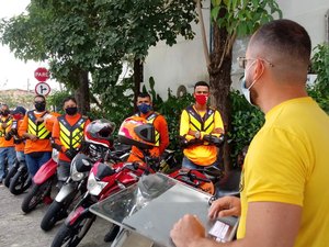 Mototaxistas recebem autorização de serviço em Maceió e dão fim a ilegalidade