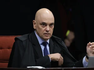 Trama golpista: Moraes vota por manter delação premiada de Mauro Cid