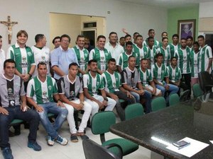 Em busca da elite, Zumbi apresenta elenco e uniformes para a Segunda Divisão 