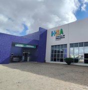 Motociclista fica ferido após colisão com carro na Avenida Ceci Cunha