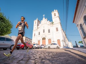 Corrida rústica abre programação esportiva da festa de Bom Jesus dos Navegantes em Penedo