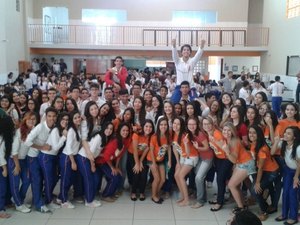 [Vídeo] Santa Esmeralda comemora primeira colocação no Enem 2014