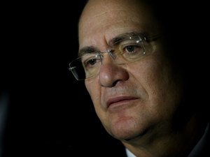 Ministros do STF participam de julgamento que definirá se Renan Calheiros vira réu ou não