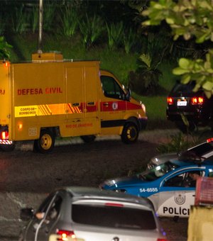 Corpo de Teori e outras 2 vítimas da queda de avião são resgatados no Rio