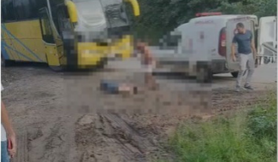 [Vídeo] Estudante sofre choque elétrico ao subir em ônibus na zona rural de Jacuípe