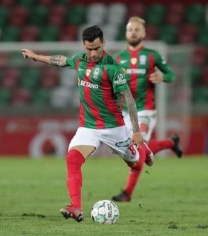 Flamengo busca informações sobre Jorge Correa, jogador do Marítimo