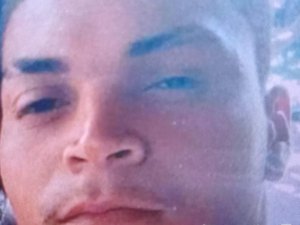 Jovem de 22 anos é assassinado em plena luz do dia em Santa Luzia do Norte