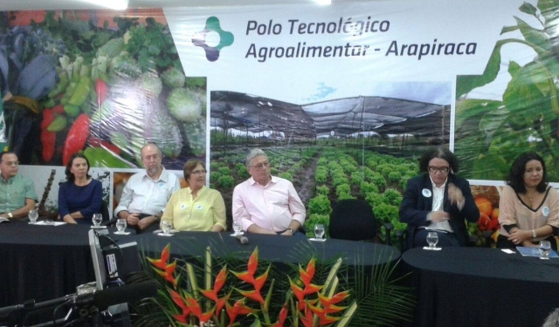 Ao lado de Célia, Téo inaugura Polo Agroalimentar em Arapiraca