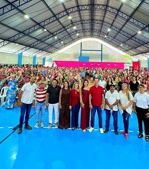 Prefeita Marcela Gomes promove grande show de prêmios para comemorar o Dia das Mães em Novo Lino