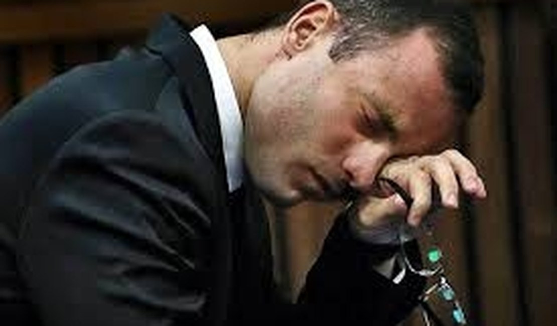 Oscar Pistorius é inocentado de assassinato da namorada em Pretória