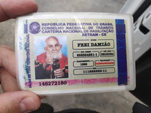 Durante abordagem do BPRv, idoso é encontrado com CNH de Pe. Cícero e Frei Damião