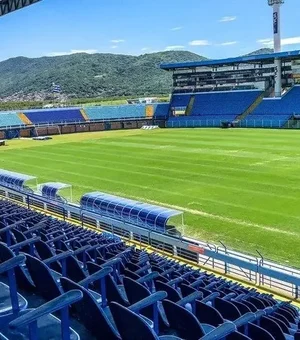 Com objetivos diferentes, Avaí e CRB se enfrentam nesta terça-feira