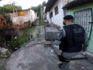 Operação policial mira traficantes e homicidas em Maceió
