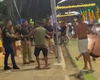 Confusão em frente a bar termina em agressão física na orla da Ponta Verde