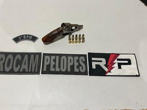 Adolescente é apreendido com arma de fogo no bairro Manoel Teles, em Arapiraca