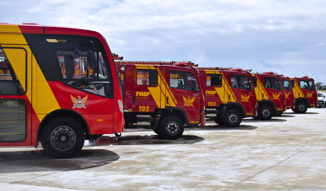 Governo de Alagoas adquire novos veículos e equipamentos para o Corpo de Bombeiros