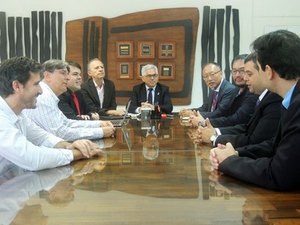 Ufal estabelece parceria com empresa canadense