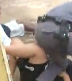 Policial militar é flagrado agredindo mulher grávida no interior de SP