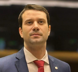 Daniel Barbosa contrariou PP na Câmara e votou contra a PEC da blindagem
