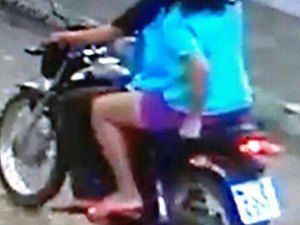 Polícia prende menor acusada de realizar assaltos com comparsa em moto