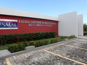 Escola da Magistratura premia vencedores de concurso de redações