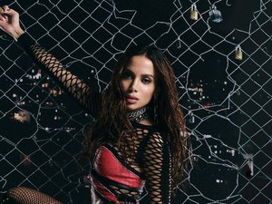 Anitta publica texto misterioso sobre cantora que deixou a fama