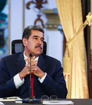 China pede que EUA garantam segurança e libertem Nicolás Maduro