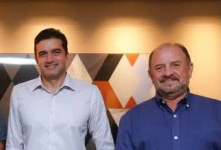 Madrugada em claro: Rui aguarda posição de Antonio Albuquerque, e pode ter ex-prefeito como vice