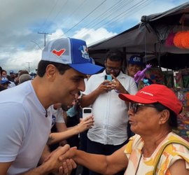 JHC desembarca no Sertão e vai à terra de Paulo Dantas ao lado de Marina Cintra