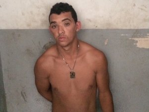 Homem é preso após tentar estuprar enteadas