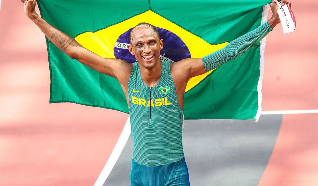 Com direito a recorde, Alison dos Santos conquista medalha de ouro no Mundial de Atletismo