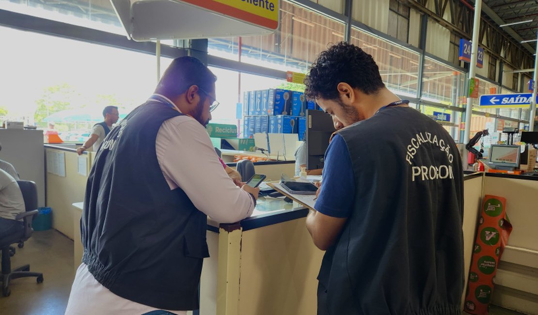 Procon Maceió fiscaliza supermercados e divulga pesquisa da cesta básica