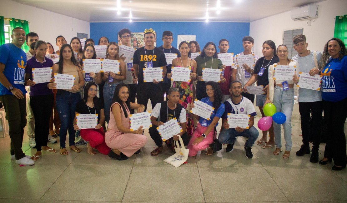 'Líderes do Amanhã' forma jovens e abre caminhos para o mercado de trabalho em Palmeira dos Índios