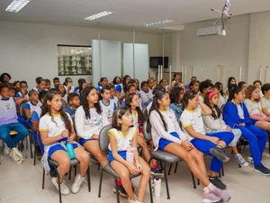 Projeto leva arte e cultura a mais de 2.200 mil estudantes de Maceió