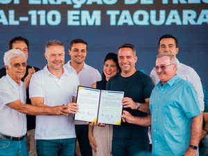 Governador Paulo Dantas assina ordem de serviço para recuperação da AL 110 em Taquarana