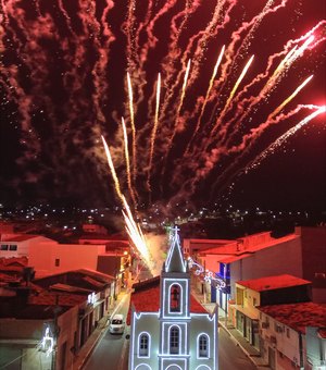 Feira Grande recebe 2026 com festa, música ao vivo e clima familiar