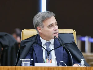 Mendonça avalia medida após troca na PF em caso que cita Lulinha
