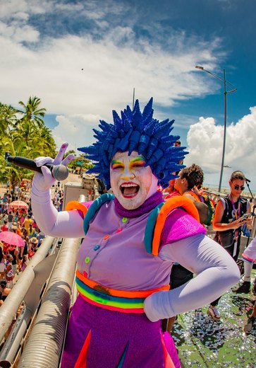 Prévias carnavalescas movimentam Maceió com blocos, frevo e tradição; veja a programação