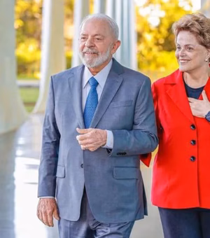 Lula inclui gestão Dilma em ‘década de retrocesso’ em seu plano de governo